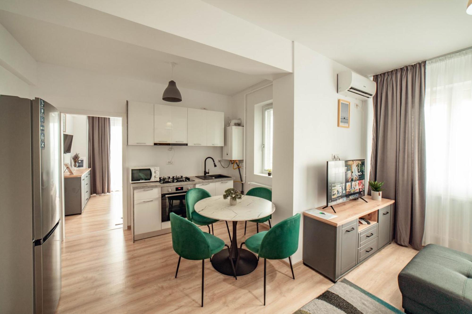 Cozycollection Apartments At Q Residence #6 Yaş Dış mekan fotoğraf